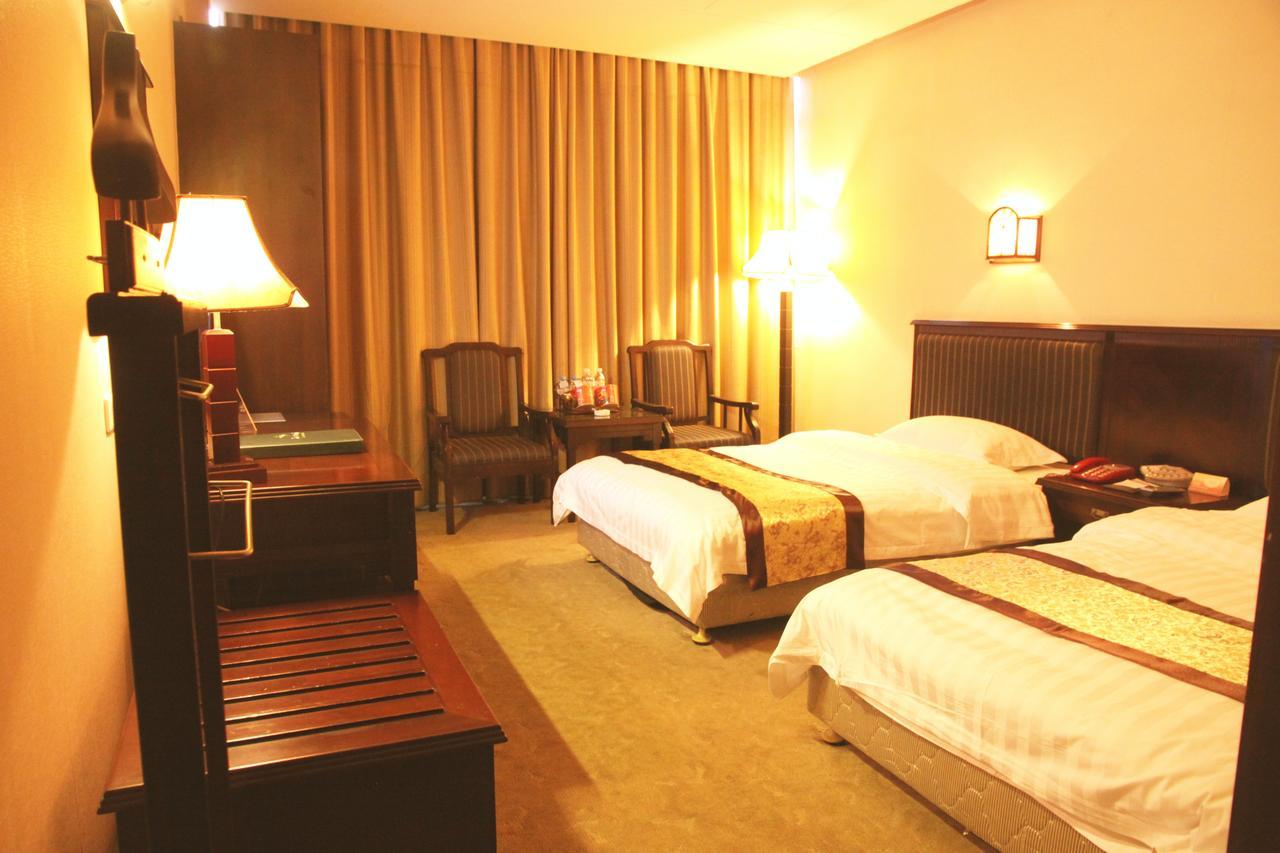 Nantian Grand Hotel Liuzhou Exterior photo
