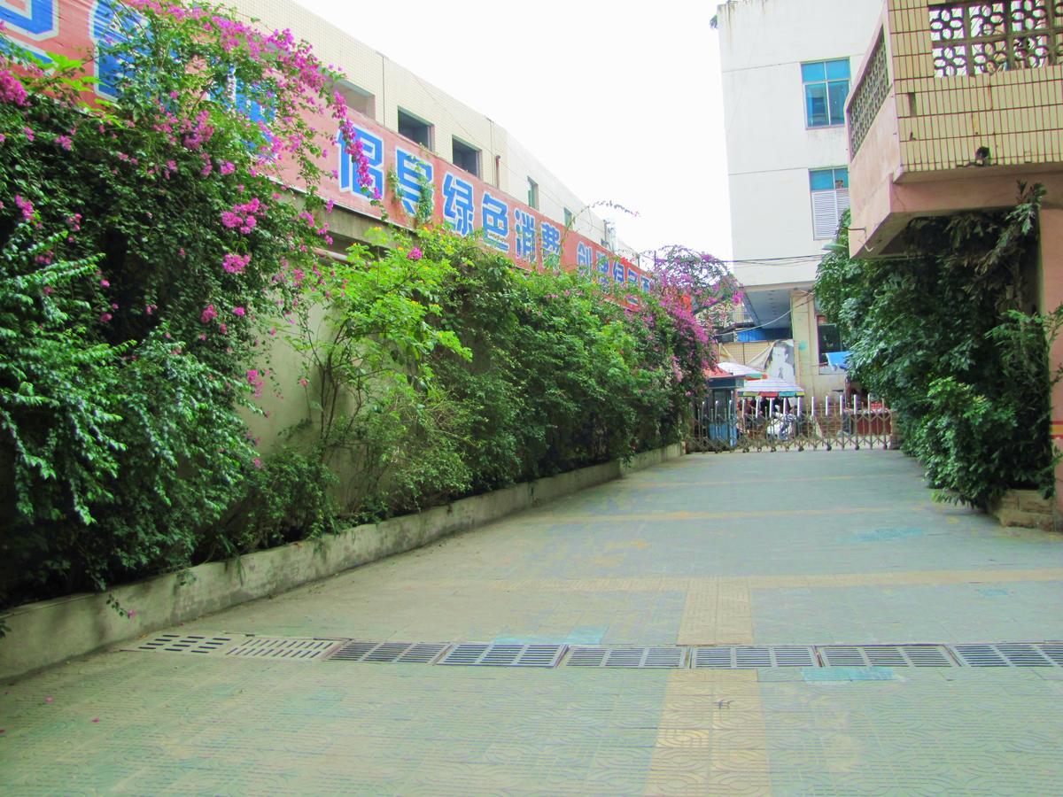 Nantian Grand Hotel Liuzhou Exterior photo